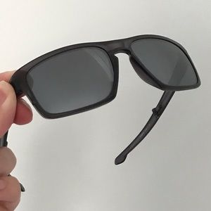 Oakley Sliver F super fold-y sunglasses